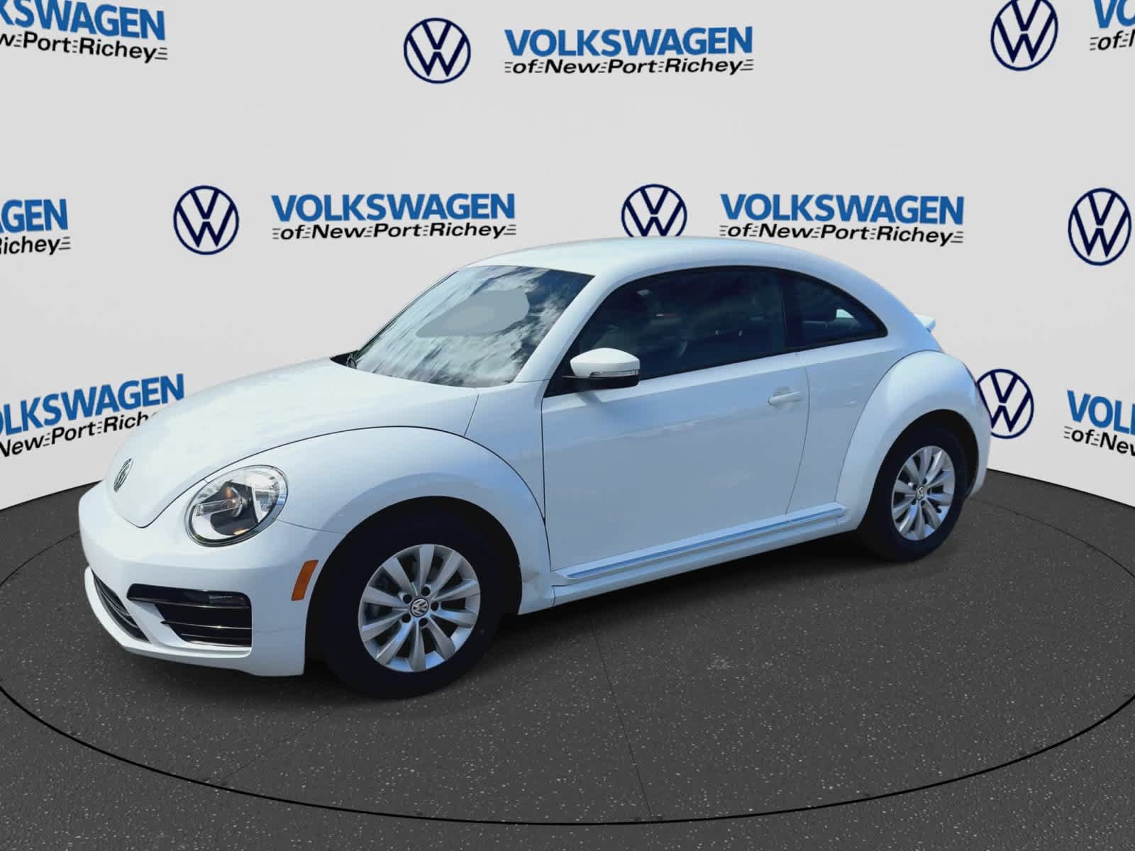 Used 2019 Volkswagen Beetle 2.0T S FWD image 4