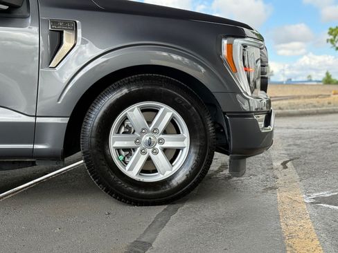 Used 2023 Ford F150 XL w/ Trailer Tow Package RWD image 10