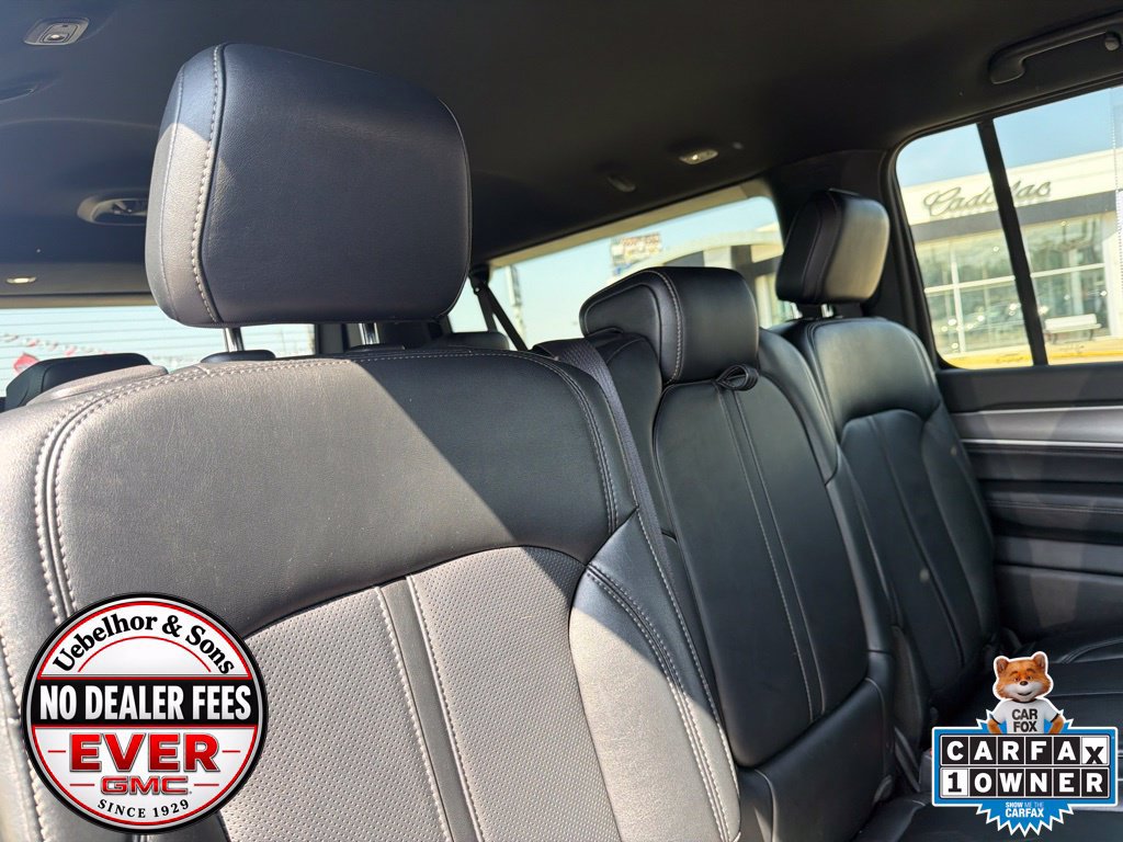 Used 2025 Jeep Wagoneer L Series II w/ 8-pass Seating Package AWD/4WD image 5