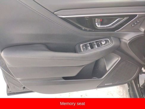 Used 2023 Subaru Outback Limited image 11