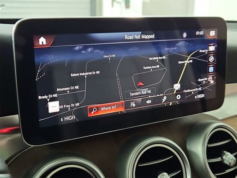 Used 2022 Mercedes-Benz GLC 300 4MATIC image 30