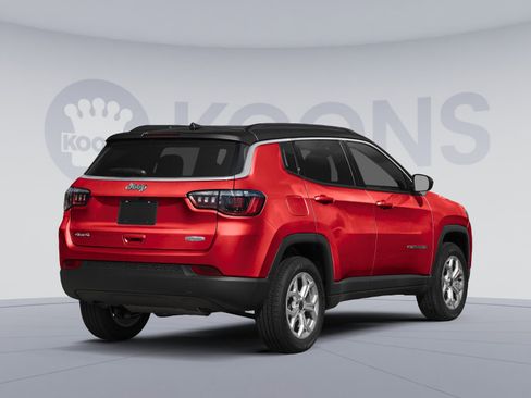 Used 2025 Jeep Compass Limited AWD/4WD image 5