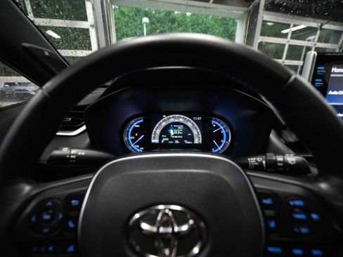 Used 2022 Toyota RAV4 XSE AWD/4WD image 15