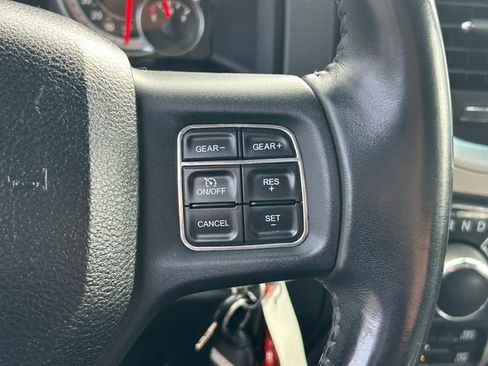 Used 2014 RAM 1500 Classic SLT w/ Luxury Group AWD/4WD image 16