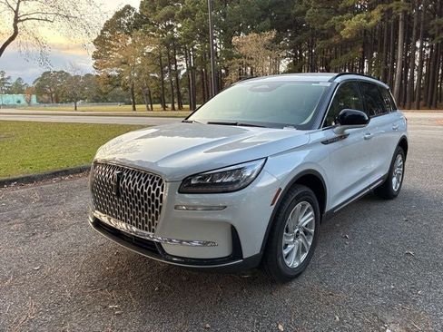 New 2026 Lincoln Corsair Premiere image 7