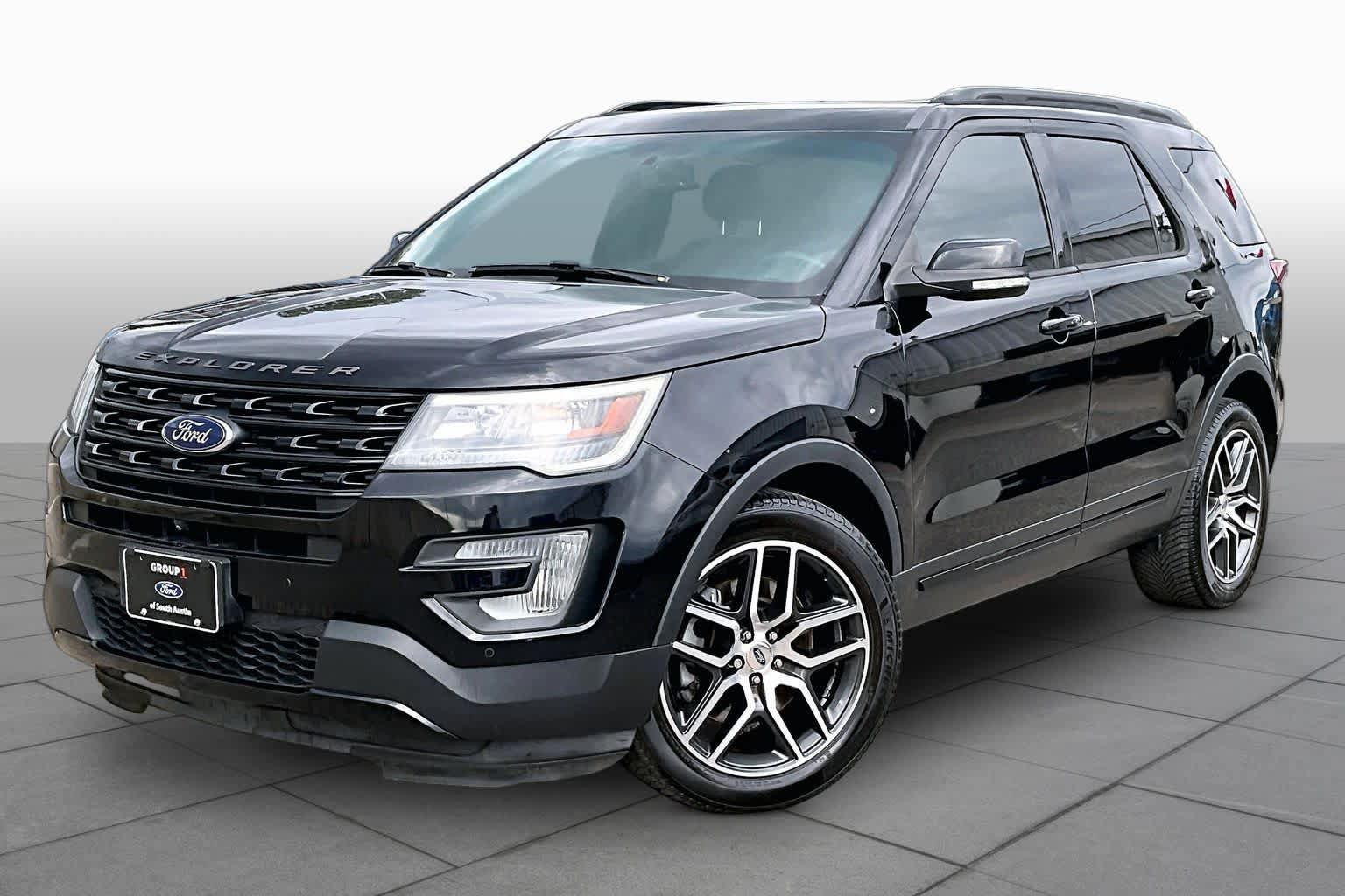 Used 2017 Ford Explorer Sport w/ Equipment Group 401A AWD/4WD image 35
