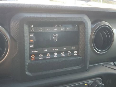 Used 2021 Jeep Wrangler Unlimited Sport image 22