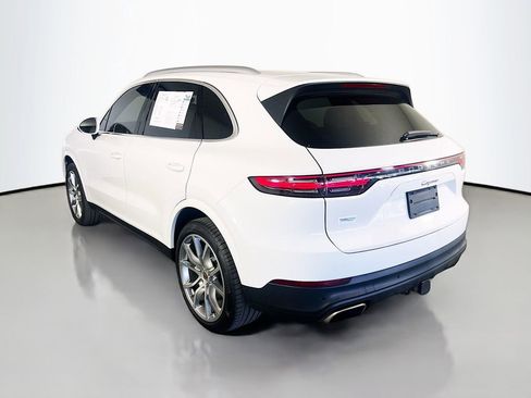 Used 2020 Porsche Cayenne AWD/4WD image 5