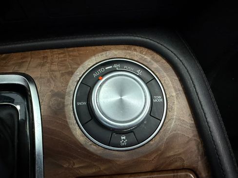 Used 2023 Nissan Armada SL w/ Captain's Chairs Package AWD/4WD image 60