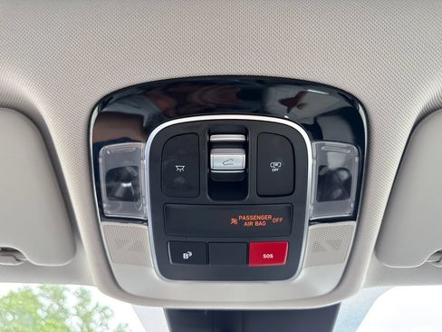 Used 2025 Hyundai Tucson Limited FWD image 25