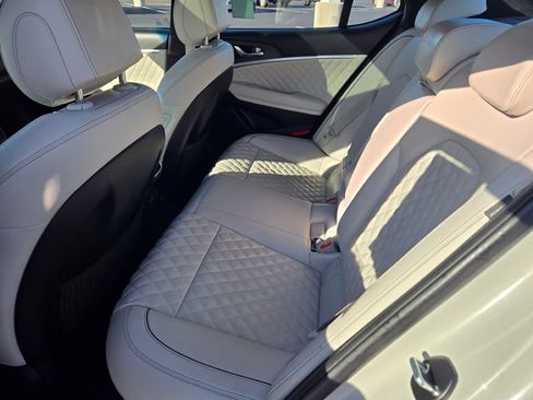 Used 2025 Genesis G70 3.3T Advanced w/ Sport Prestige Package image 17