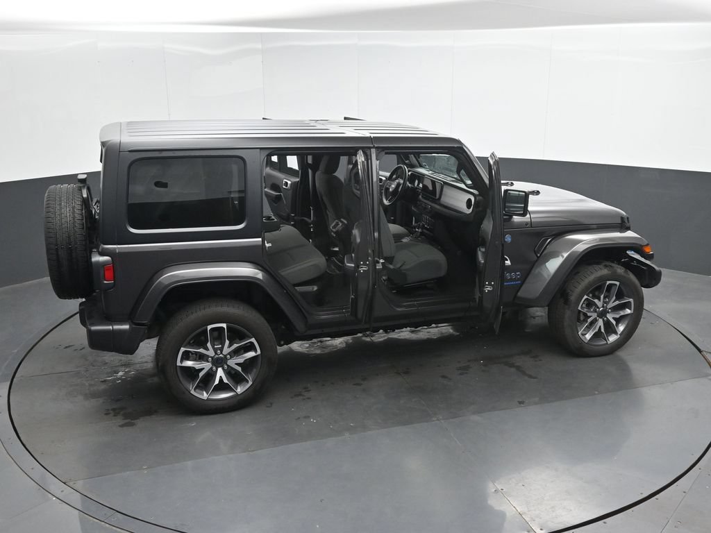 Used 2024 Jeep Wrangler Unlimited AWD/4WD image 49