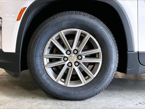 Used 2023 Chevrolet Traverse LT w/ LPO, Floor Liner Package AWD/4WD image 7