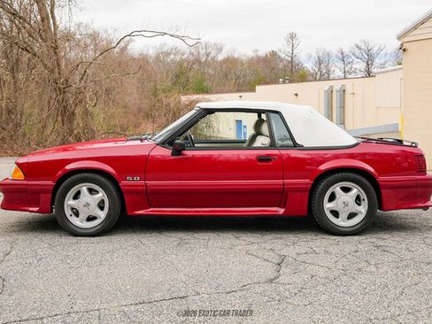 Used 1989 Ford Mustang GT RWD image 15