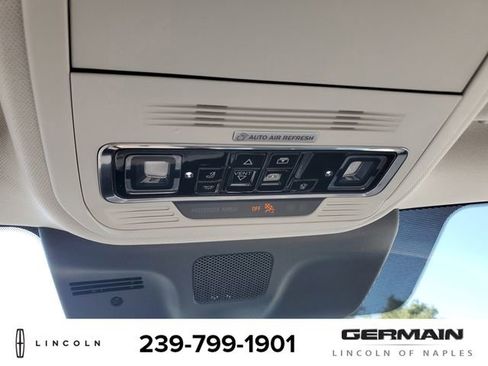 New 2025 Lincoln Navigator Reserve image 33