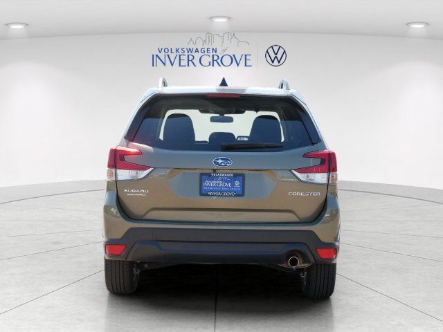Used 2024 Subaru Forester Limited AWD/4WD image 6
