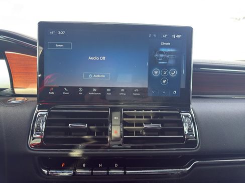 Used 2023 Lincoln Navigator Reserve image 19