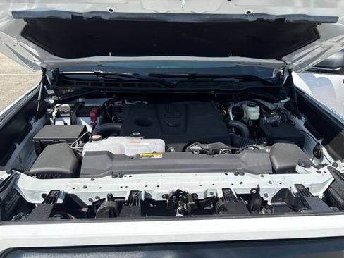 Used 2026 Toyota Tundra SR5 RWD image 28