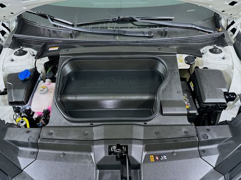 Used 2024 Hyundai Ioniq 6 SE image 33