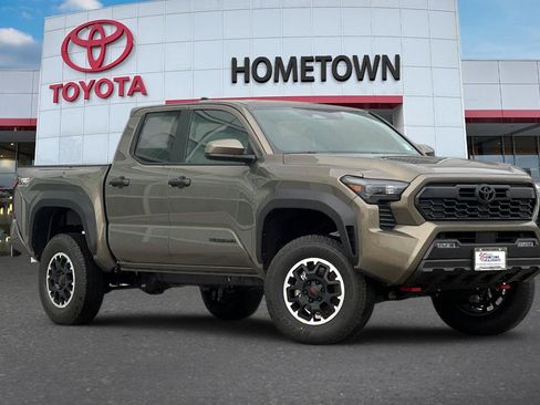 New 2025 Toyota Tacoma TRD Off-Road image 2