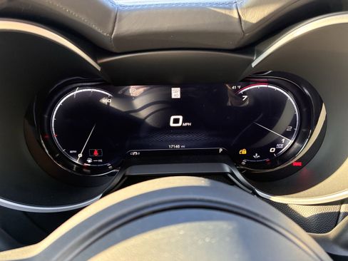 Certified 2024 Alfa Romeo Stelvio Veloce image 15