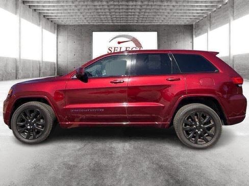 Used 2020 Jeep Grand Cherokee Altitude image 1