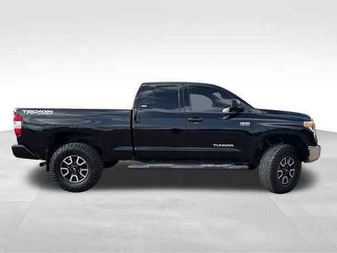 Used 2018 Toyota Tundra SR5 w/ TRD Off Road Package AWD/4WD image 8