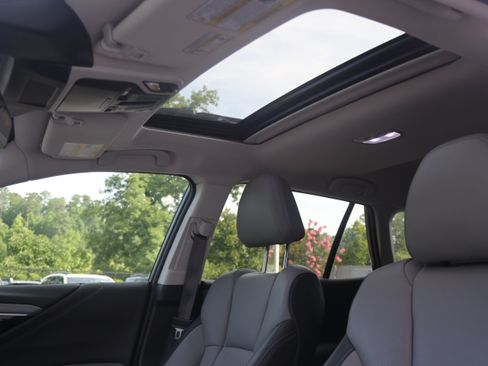 Certified 2023 Subaru Outback Limited AWD/4WD image 30