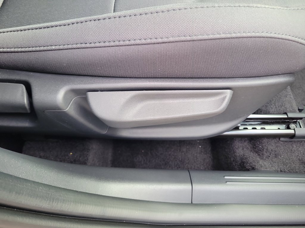 New 2026 Kia Niro LX FWD image 9