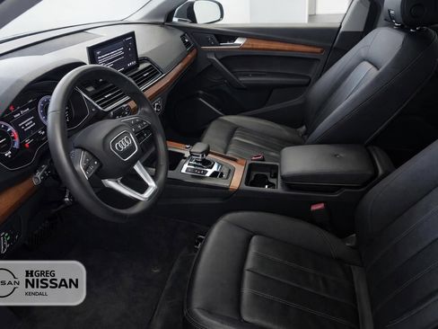 Used 2021 Audi Q5 2.0T Premium Plus w/ Premium Plus Package AWD/4WD image 7