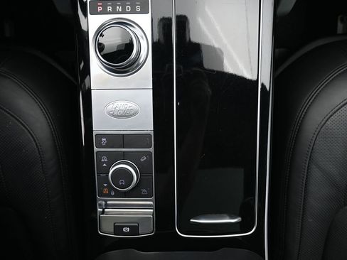 Used 2020 Land Rover Range Rover HSE image 20