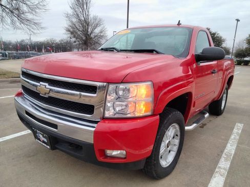 Used 2011 Chevrolet Silverado 1500 LT w/ Interior Plus Package image 1