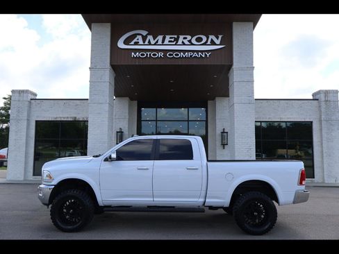 Used 2017 RAM 2500 Laramie AWD/4WD image 1
