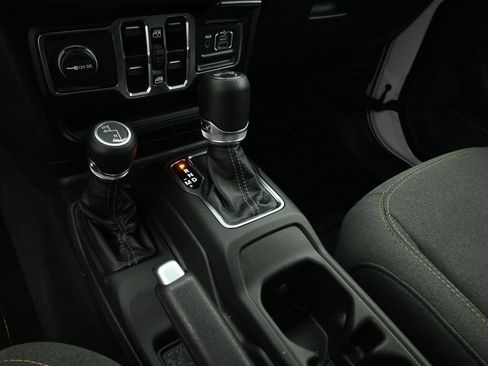 Used 2026 Jeep Wrangler Unlimited Sport AWD/4WD image 14