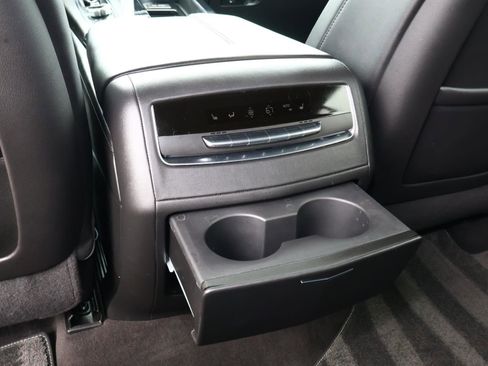 Used 2024 Cadillac Escalade Sport RWD image 18