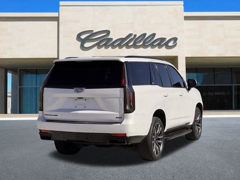 Certified 2021 Cadillac Escalade Sport image 4