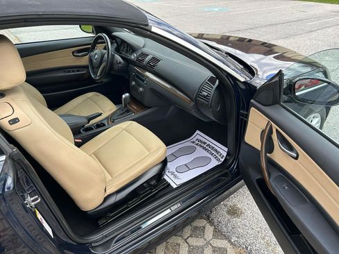 Used 2009 BMW 128i Convertible image 16
