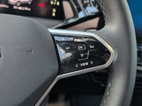 Certified 2023 Volkswagen ID.4 Pro AWD/4WD image 17