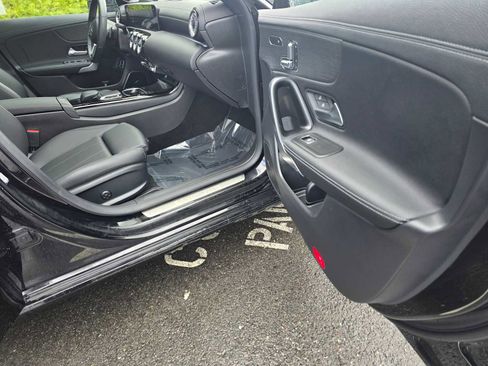 Certified 2023 Mercedes-Benz CLA 250 image 10