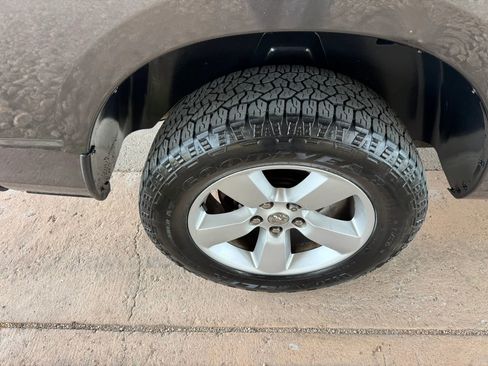 Used 2014 RAM 1500 Express AWD/4WD image 28