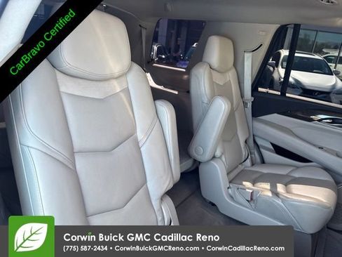 Used 2020 Cadillac Escalade Premium Luxury AWD/4WD image 25
