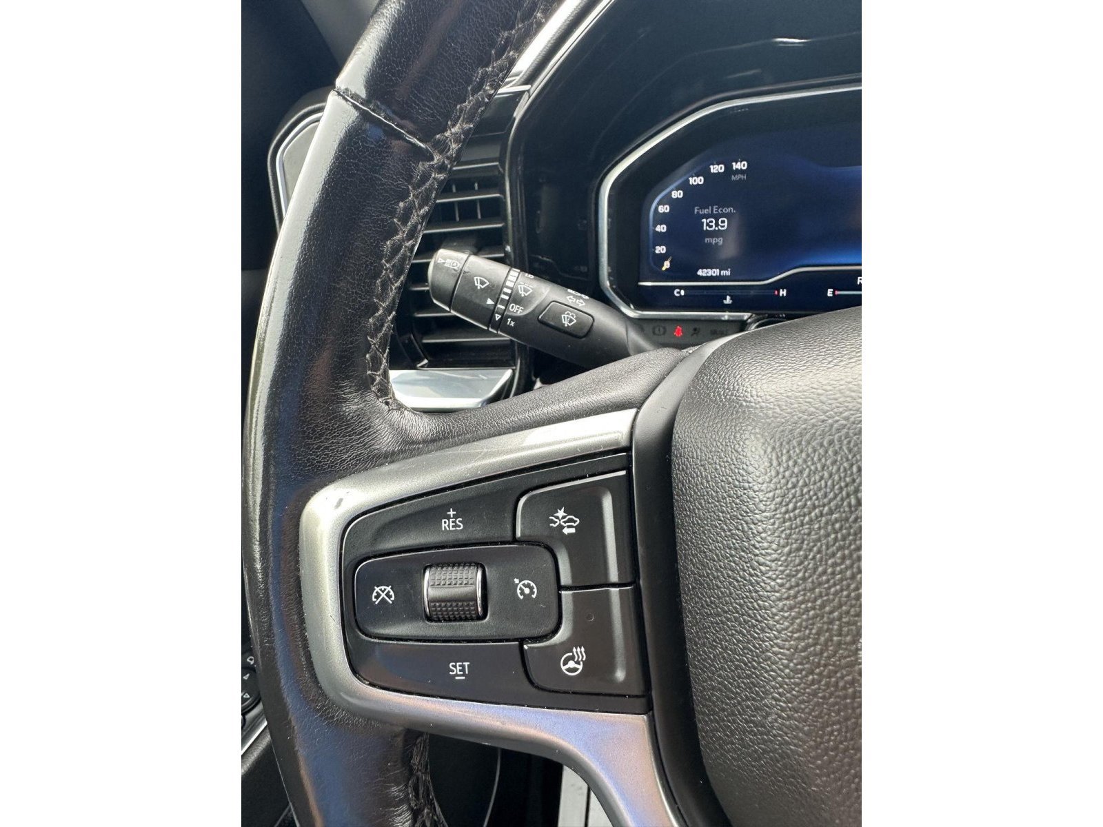 Used 2022 Chevrolet Silverado 1500 RST AWD/4WD image 24