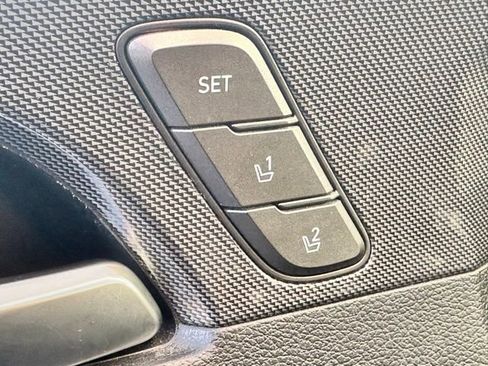 Used 2021 Hyundai Santa Fe Limited w/ Cargo Package image 12