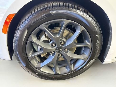 Used 2024 Chrysler Pacifica Limited w/ S Appearance Package image 40