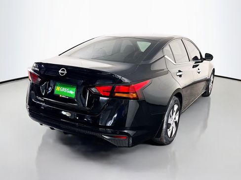 Used 2023 Nissan Altima 2.5 S FWD image 10