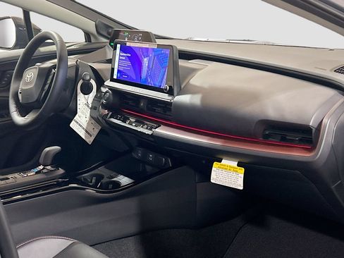 New 2026 Toyota Prius Plug-In Hybrid FWD image 26