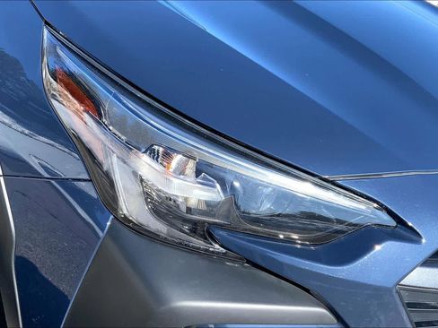 Used 2025 Subaru Outback Premium AWD/4WD image 27