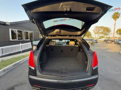 Used 2018 Cadillac XT5 FWD image 31