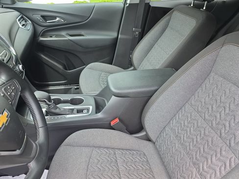 Used 2024 Chevrolet Equinox LT FWD image 14