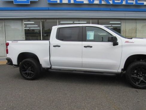 Certified 2025 Chevrolet Silverado 1500 LT Trail Boss w/ Protection Package AWD/4WD image 24